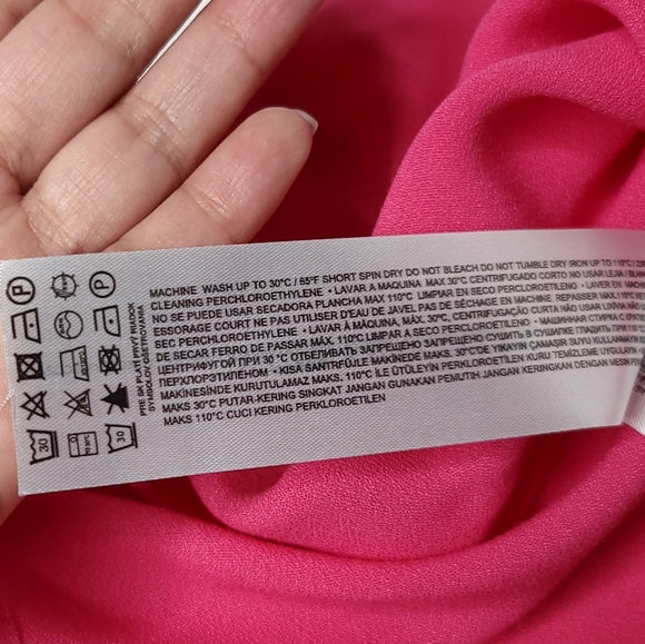 *** SOLD *** Mango Fru Fushia Chiffon Blouse Barbiecore Ruffled High Neck NWT XS - Picture 8 of 10